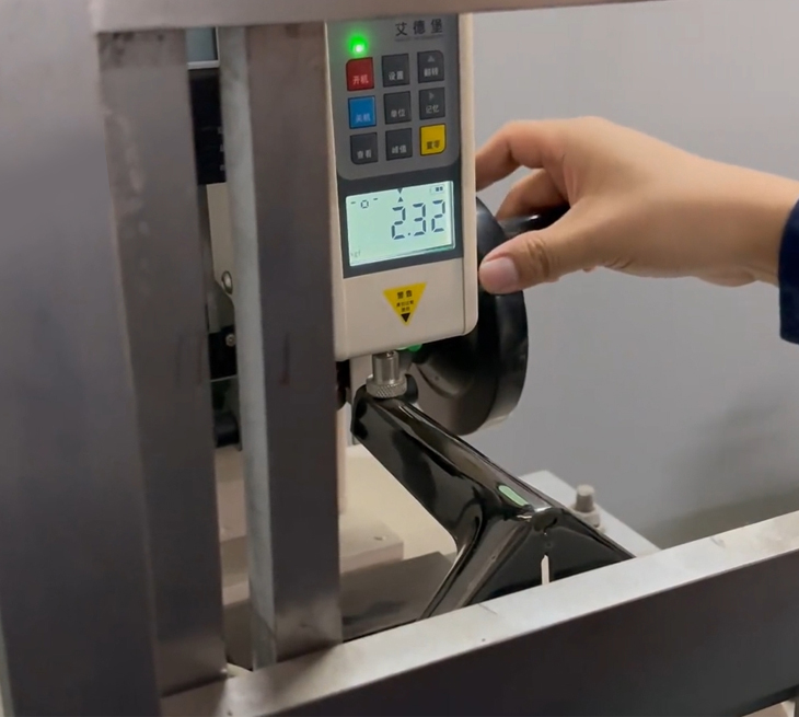 Hardware fittings securely packaged for shipping, showcasing DELTA CAINA's efficient and protective packaging solutions for furniture hardware delivery.